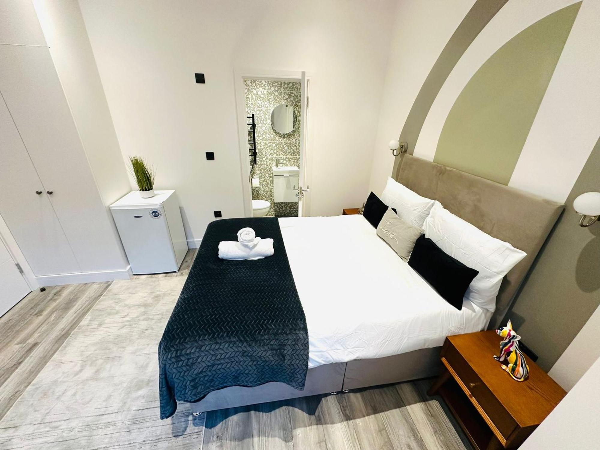 London Beautiful Suites Rooms Top Location מראה חיצוני תמונה