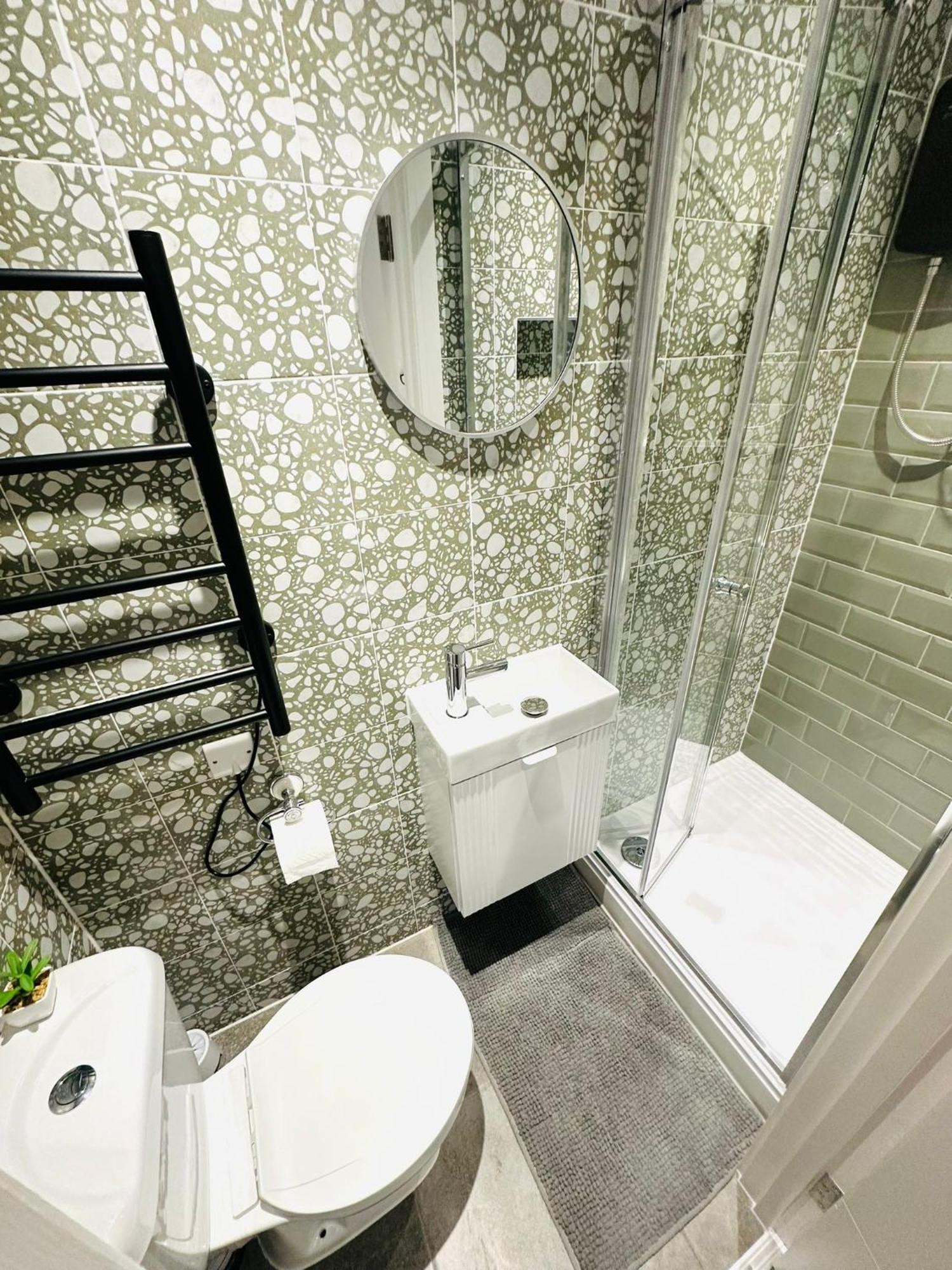 London Beautiful Suites Rooms Top Location מראה חיצוני תמונה