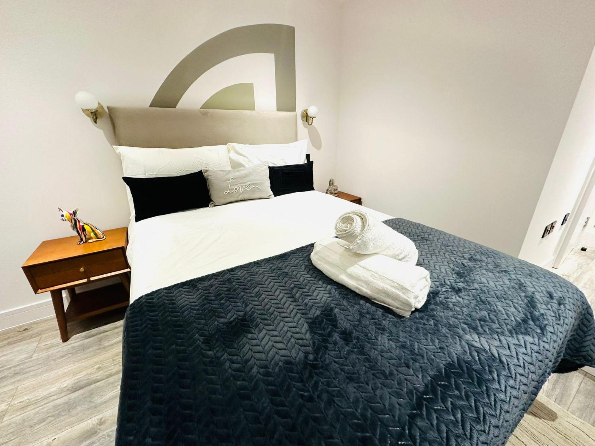 London Beautiful Suites Rooms Top Location מראה חיצוני תמונה